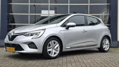Zilver Gebruikt 2020 Renault Clio V Zen Hatchback | € 11.750 (Eerlijke prijs)