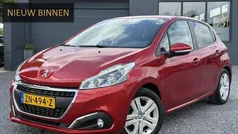 Gebruikt 2019 Peugeot 208 Signature Sky Hatchback | € 8.443 (Super prijs)