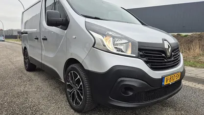 Occasion Renault Trafic 2018 Zilver MPV