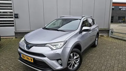 Gebruikt 2018 Toyota RAV4 Hybrid SUV | € 25.995 (Super prijs)