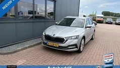 Grijs Gebruikt 2021 Skoda Octavia Stationwagen | € 18.450 (Eerlijke prijs)