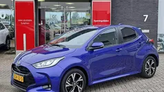 Blauw Gebruikt 2024 Toyota Yaris Hybrid Edition Hatchback | € 23.640 (Goede deal)