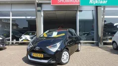 Gebruikt 2020 Toyota Aygo X-play Hatchback | € 15.490 (Eerlijke prijs)
