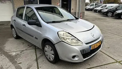 Gebruikt 2010 Renault Clio II Hatchback | € 999 (Super prijs)