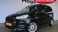 Zwart, metallic lak Gebruikt 2015 Ford Tourneo Courier Titanium MPV | € 10.940 (Eerlijke prijs)