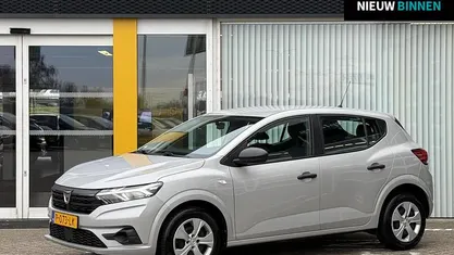 Occasion 2022 Dacia Sandero Essentiel Hatchback | € 12.745 (Eerlijke prijs)