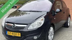 Zwart Gebruikt 2010 Opel Corsa Cosmo Hatchback | € 2.999 (Eerlijke prijs)