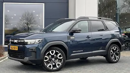 Blauw Gebruikt 2025 Dacia Bigster SUV | € 35.995 (Eerlijke prijs)