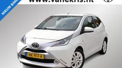 Gebruikt 2015 Toyota Aygo X-pure Hatchback | € 8.899 (Eerlijke prijs)