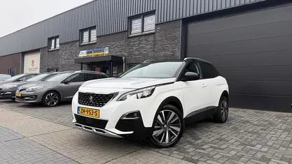Gebruikt 2019 Peugeot 3008 Premium SUV | € 16.750 (Eerlijke prijs)