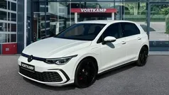 Wit, andere lak Gebruikt 2021 VW Golf VIII GTE Hatchback | € 26.950 (Eerlijke prijs)