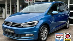 Blauw Gebruikt 2017 VW Touran Highline MPV | € 21.800 (Eerlijke prijs)