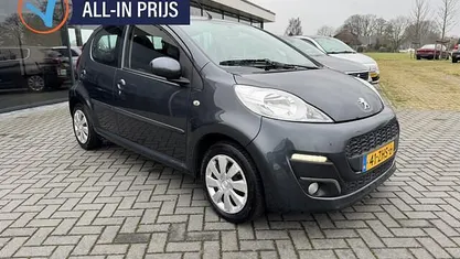 Occasion Peugeot 107 Active 68 PK (50 kW) 2012 Grijs Hatchback