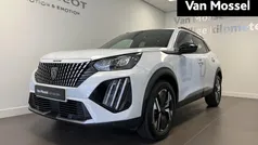 Wit, metallic lak Gebruikt 2024 Peugeot 2008 Allure SUV | € 24.940 (Eerlijke prijs)