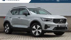 Grijs Gebruikt 2023 Volvo XC40 Plus SUV | € 41.750 (Eerlijke prijs)
