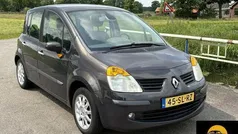 Bruin Gebruikt 2006 Renault Modus MPV | € 1.999 (Eerlijke prijs)