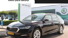 Zwart, metallic lak Gebruikt 2023 Skoda Octavia Business Line Stationwagen | € 24.900 (Eerlijke prijs)