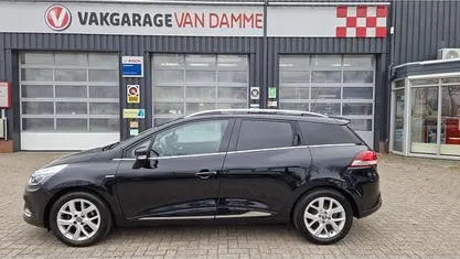 Gebruikt 2020 Renault Clio GrandTour LIMITED Stationwagen | € 9.950 (Eerlijke prijs)