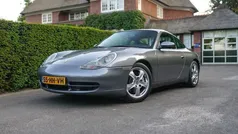 Grijs, metallic lak Gebruikt 2001 Porsche 911 Carrera 4 Coupé | € 25.750 (Super prijs)