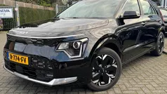 Zwart Gebruikt 2022 Kia e-Niro SUV | € 26.890 (Eerlijke prijs)