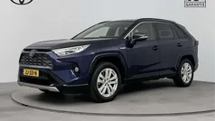 Gebruikt 2019 Toyota RAV4 Hybrid SUV | € 31.750 (Eerlijke prijs)