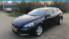 Blauw Gebruikt 2015 Volvo V40 Stationwagen | € 7.995 (Eerlijke prijs)