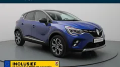 Twotone bleu iron / noir étoilé (blauw metallic) Gebruikt 2023 Renault Captur Techno SUV | € 20.990 (Eerlijke prijs)