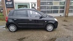 Zwart Gebruikt 2011 Kia Picanto 2 Hatchback | € 3.222 (Eerlijke prijs)
