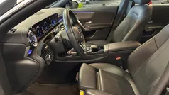 Zwart Gebruikt 2022 Mercedes CLA250e Advantage Sedan | € 31.950 (Eerlijke prijs)