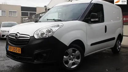 Gebruikt 2013 Opel Combo Van | € 4.950 (Eerlijke prijs)