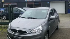 Grijs, metallic lak Gebruikt 2016 Mitsubishi Space Star Hatchback | € 9.999 (Eerlijke prijs)