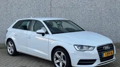 Wit Gebruikt 2015 Audi A3 Sportback Ambiente Hatchback | € 10.999 (Eerlijke prijs)