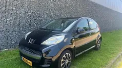 Zwart Gebruikt 2010 Peugeot 107 Hatchback | € 3.995 (Eerlijke prijs)