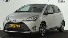 Grijs metallic Gebruikt 2020 Toyota Yaris Limited Hatchback | € 18.745 (Eerlijke prijs)