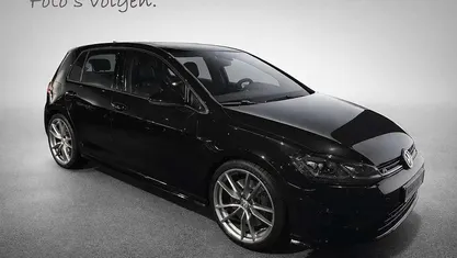 Occasion VW Golf VII R 300 PK (220 kW) 2019 Hatchback