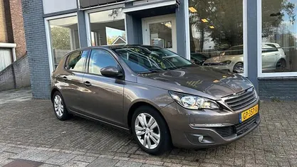 Grijs Gebruikt 2014 Peugeot 308 Hatchback | € 5.999 (Eerlijke prijs)