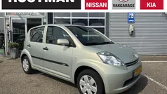 Beige Gebruikt 2005 Daihatsu Sirion Hatchback | € 3.450 (Eerlijke prijs)