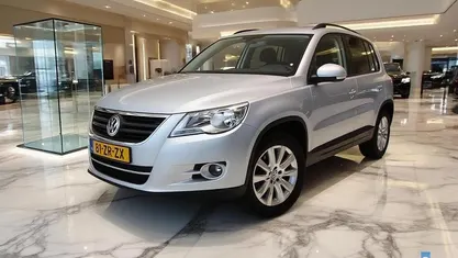 Grijs Gebruikt 2008 VW Tiguan Trendline SUV | € 6.750 (Eerlijke prijs)