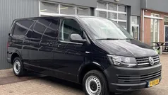 Zwart Gebruikt 2018 VW T6 Van | € 25.950 (Eerlijke prijs)