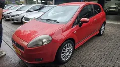Rood Gebruikt 2009 Fiat Grande Punto Hatchback | € 1.450 (Eerlijke prijs)