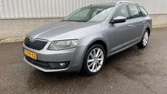 Grijs Gebruikt 2013 Skoda Octavia Business Line Stationwagen | € 5.750 (Goede deal)