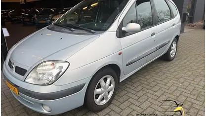 Grijs Gebruikt 2000 Renault Scénic MPV | € 1.199 (Goede deal)