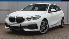 Wit Gebruikt 2021 BMW 118 Executive Hatchback | € 21.950 (Eerlijke prijs)