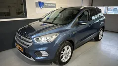 Blauw Gebruikt 2019 Ford Kuga Titanium SUV | € 17.450 (Goede deal)