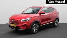 Rood Gebruikt 2022 MG ZS Comfort Sedan | € 19.444 (Eerlijke prijs)