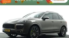 Bruin Gebruikt 2015 Porsche Cayenne SUV | € 29.900 (Super prijs)