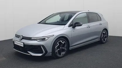 Grijs Gebruikt 2024 VW Golf VIII R-line Hatchback | € 35.440 (Eerlijke prijs)