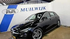 Gebruikt 2020 Mercedes B180 Business MPV | € 23.900 (Eerlijke prijs)
