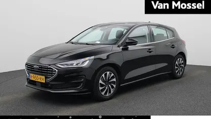 Zwart Occasion 2022 Ford Focus Style Hatchback | € 16.400 (Eerlijke prijs)