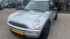 Grijs Gebruikt 2002 Mini ONE Salt Hatchback | € 1.995 (Eerlijke prijs)